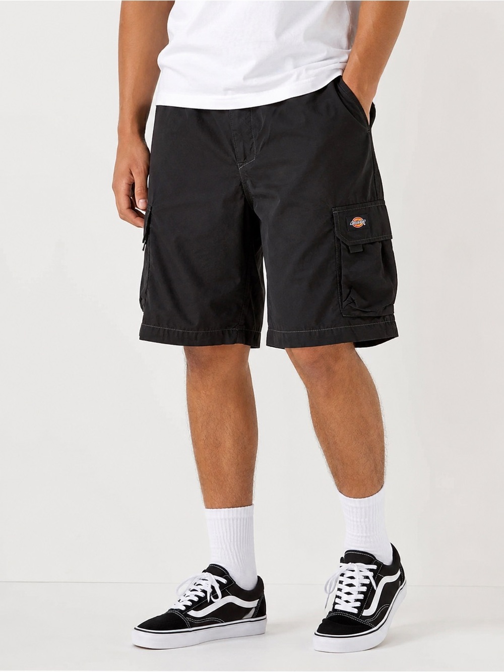 Dickies Men’s Black Nylon Cargo Shorts Utility Medium 32-34